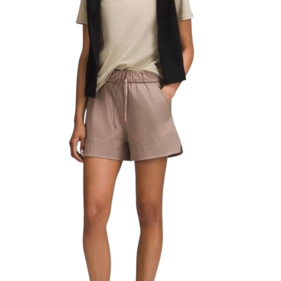 lululemon athletica Pants - Lululemon Cinchable HR Woven Shorts